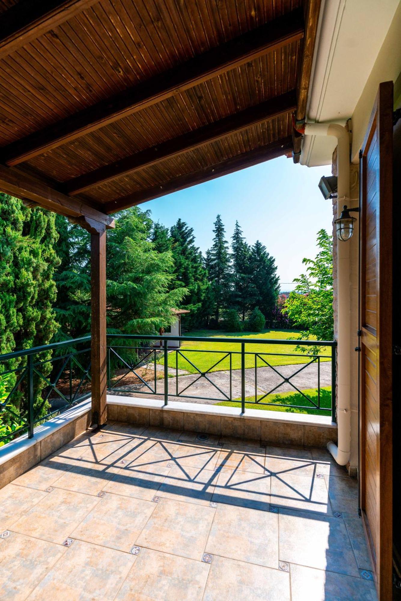 Villa Bougainvillea 에파노미 외부 사진